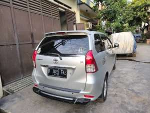 Jual bekas Toyota Avanza Avansa G Manual MT Tahun 2012 Silver , 2014,lokasi di 