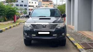 Jual bekas Toyota Fortuner G 2013 vnt hitam km 66 ribuan,lokasi di Jakarta DKI