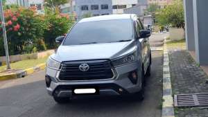 Jual bekas Toyota Kijang Innova 2.4G 2015 diesel silver matic,lokasi di Jakarta DKI