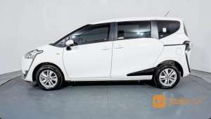 Jual bekas Toyota Sienta G MT 2017 Putih,lokasi di Kota Tangerang Selatan