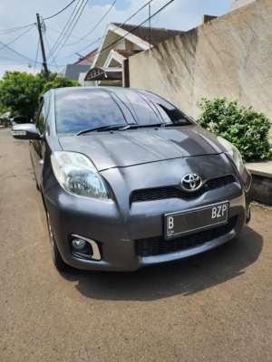 Jual bekas Toyota Yaris J-AT 2012,lokasi di 