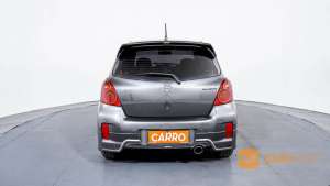 Jual bekas Toyota Yaris S TRD Sportivo AT 2013 Abu-Abu,lokasi di Kota Bekasi