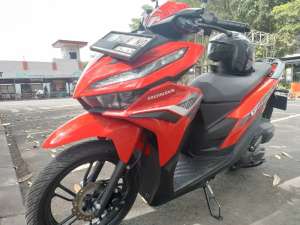 Jual bekas Vario 125 new merah,lokasi di Angsana