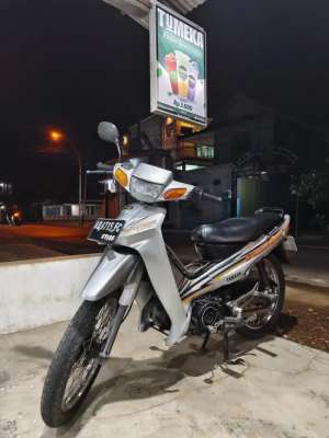 Jual bekas Vega Perak th.2000 Limited edition,lokasi di Siliragung