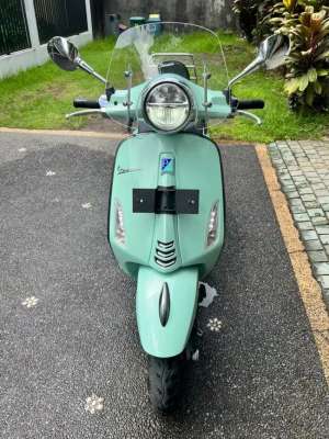 Jual bekas Vespa Primavera S iget ABS 2022,lokasi di Denpasar Timur