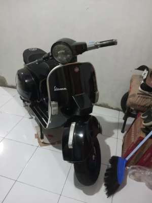 Jual bekas Vespa PS look new px,lokasi di Sukaraja