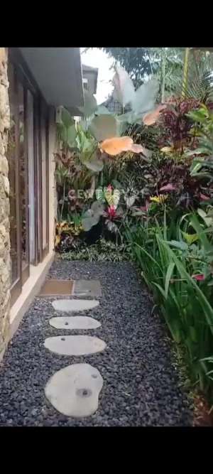 Villa Ubud Stana Giri Ada Pool Pribadi Dan Dapat Passive Income lokasi di Tegallalang, tersedia melalui melalui situs Olx