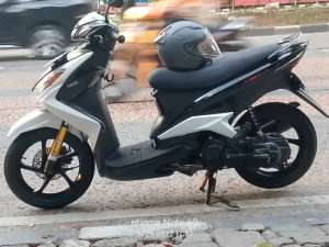 Jual bekas Xeon 2010 jual santai pemakai,lokasi di Cipondoh