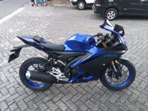 Jual bekas Yamaha R15 v4 Connected Tahun 2022 CASHCREDIT DP CUMA 2 JUTA,lokasi di Grogol Petamburan