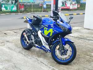 Jual bekas Yamaha R25 Movistar Low KM super Gress pajak panjang,lokasi di Jatinegara