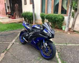 Jual bekas yamaha r6 nik 2013 pemakaian 2014,lokasi di Kebayoran Lama