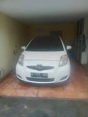 Jual bekas YARIS E 2010 MATIC,lokasi di 