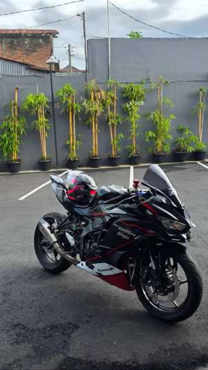 Jual bekas ZX 25 Non ABS 2021,lokasi di Banyumas