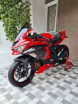 Jual bekas ZX25R ABS QS Merah,lokasi di Cimahi Utara
