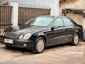 Jual bekas 2005 Mercedes-Benz E260 2.6 Sedan,lokasi di DKI Jakarta