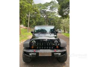 Jual bekas 2010 Jeep Wrangler 3.8 Rubicon Unlimited 4 Door SUV AT 4x4 Odo 78 Rbuan DP RENDAH,lokasi di Banten
