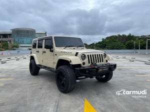 Jual bekas 2011 Jeep Wrangler 3.8 Rubicon Unlimited SUV,lokasi di DKI Jakarta