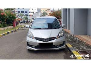 Jual bekas 2013 Honda Jazz 1.5 RS Hatchback matic silver km 25 ribuan,lokasi di DKI Jakarta