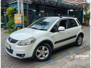 Jual bekas 2013 Suzuki SX4 1.5 Cross Over HatchbackSX4 X OVER 1.4 MANUAL FACELIFT,lokasi di Jawa Timur