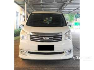 Jual bekas 2014 Toyota NAV1 2.0 V Limited MPV,lokasi di DKI Jakarta