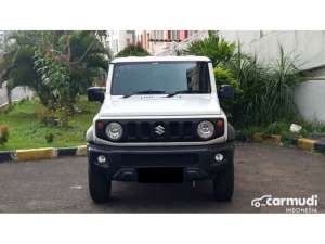 Jual bekas 2019 Suzuki Jimny 1.5 3 Door 1 Tone SUV manual putih km 23 ribuan,lokasi di DKI Jakarta