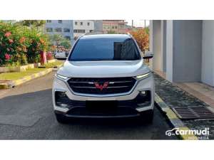 Jual bekas 2021 Wuling Almaz 1.5 Exclusive 7 Seater SUV putih sunroof km 22 ribuan,lokasi di DKI Jakarta
