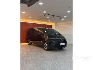 Jual bekas 2022 Hyundai Staria 2.2 Signature 7 MPV odo 16 ribuan,lokasi di DKI Jakarta
