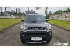 Jual bekas 2023 Suzuki S-Presso 1.0 Hatchback MAtic Abu KM19Rbuan TGN 1 Bebas LAKA BANJIR,lokasi di Banten