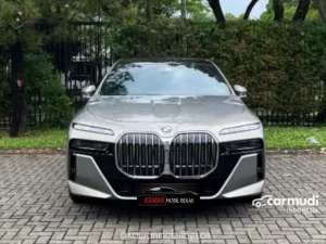 Jual bekas 2024 BMW 735i 3.0 M Sport SedanTDP 320jt Kondisi Istimewa Dan Dijamin Siap Pakai kawanmobilbekas,lokasi di Banten