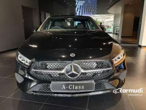 Jual bekas 2024 Mercedes-Benz A200 1.3 Progressive Line Sedan,lokasi di Riau