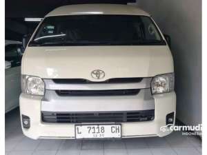 Jual bekas 2024 Toyota Hiace 3.0 Commuter Van,lokasi di Jawa Timur