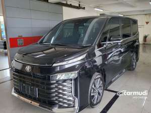 Jual bekas 2024 Toyota Voxy 2,0 Non Premium Color MPV Gliter Black Harga Murah Cash Kredit Hub Kami,lokasi di DKI Jakarta