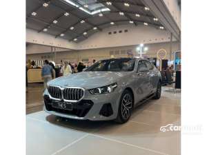 Jual bekas 2025 BMW 320i 2.0 M Sport Sedan,lokasi di Jawa Barat