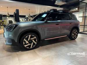 Jual bekas 2025 MINI Countryman 1.5 Favoured Trim C SUV,lokasi di Jawa Tengah