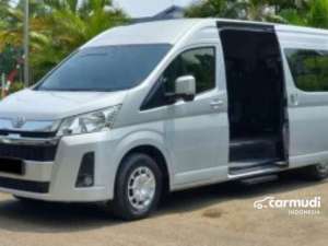 Jual bekas 2025 Toyota Hiace 2,8 Premio Van Silver Ready Harga Termurah,lokasi di Jawa Barat