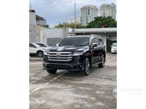 Jual bekas 2025 Toyota Land Cruiser 3.3 300 VX-R 4x4 SUV,lokasi di DKI Jakarta