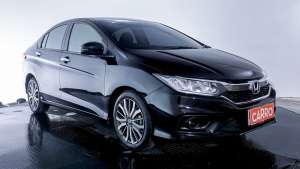 Jual bekas JUAL Honda City E CVT 2020 Hitam kilometer 39rb,lokasi di Jawa Barat