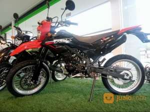 KLX 150 SM Supermoto , tersedia melalui melalui situs Jualo