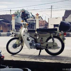 Jual bekas motor honda c70 , gigi 3 , banyak orinya.,lokasi di Kab. Batang