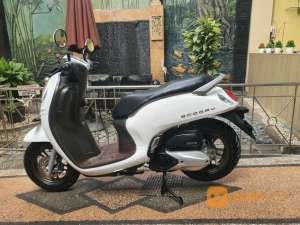 Jual bekas New Scoopy F1 Prestige -Tahun 2022 -Odomtr 9.000KM,lokasi di Kota Medan