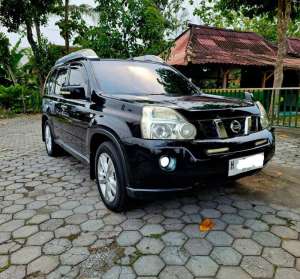 Jual bekas Nissan X-Trail 2.5 Matic 2009,lokasi di K                           