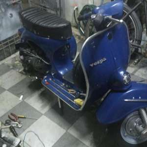Jual bekas piaggio vespa super tahun 1978,lokasi di Bekasi