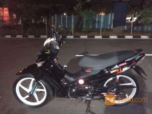 Jual bekas Supra X 125 Batman Karbu Double Disc Tahun 2010,lokasi di Kota Jakarta Pusat