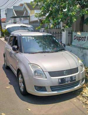 Jual bekas Suzuki Swift GX Manual 2010,lokasi di K                           