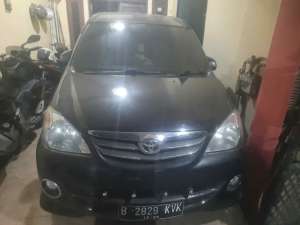 Jual bekas Toyota Avanza S Matic 2011,lokasi di K                           