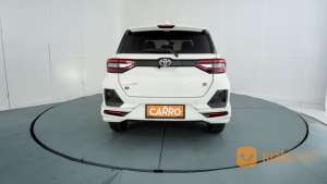Jual bekas Toyota Raize 1.0T GR Sport AT 2021 Putih,lokasi di Kota Bekasi