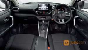 Jual bekas Toyota Raize 1.0T GR Sport AT 2021 Putih,lokasi di Kota Bekasi