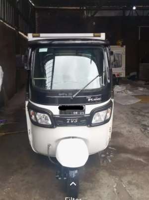 Jual bekas tvs king bajaj box 200cc roda 3,lokasi di Bandung Kidul