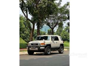 Jual bekas 2012 Toyota FJ Cruiser 4.0 SUV,lokasi di DKI Jakarta