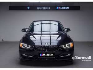 Jual bekas 2013 BMW 320i 2.0 Sport Sedan ATHitam Dp 5,9 Jt No Pol Ganjil,lokasi di Banten